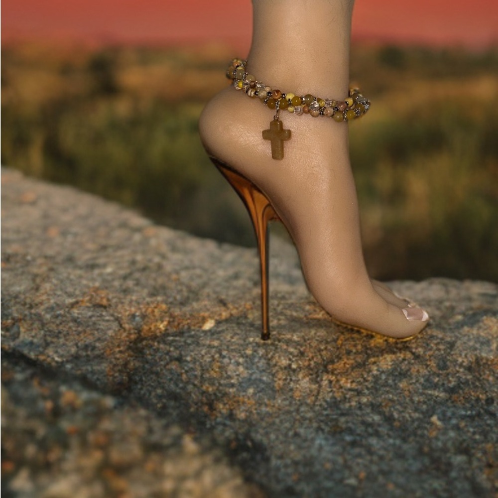 Yellow Jade & Imperial Jasper Cross 3 Strand Bead Ankle Bracelet in Silvertone